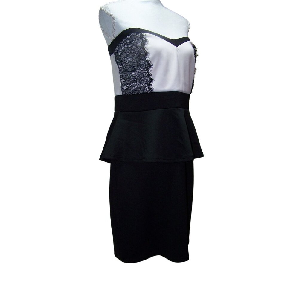 Deb Plus Dress Bustier Black/White 1X Party Lace